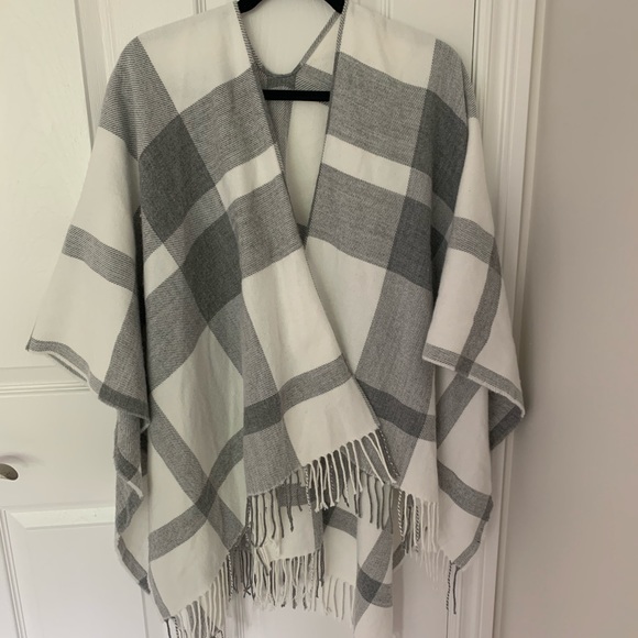 Banana Republic Shawl